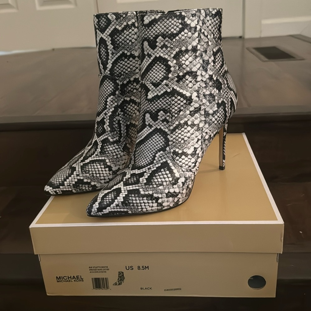 Michael Kora Rue Stiletto Bootie 8.5